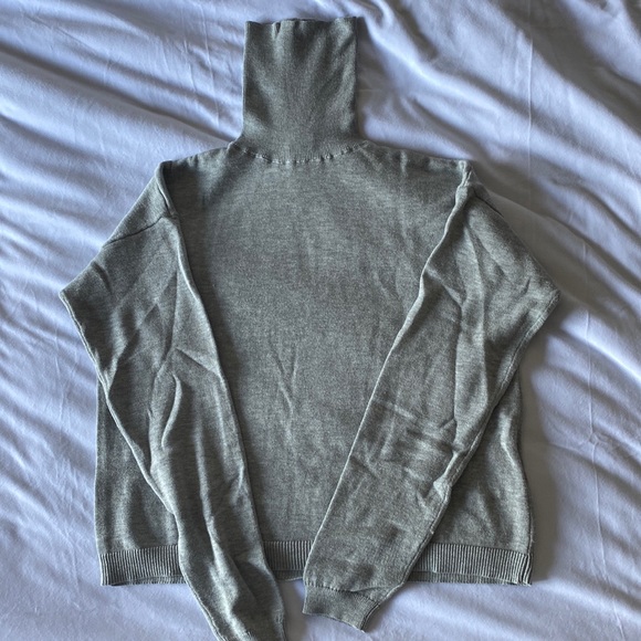 Lolë cozy sweater - Picture 2 of 2